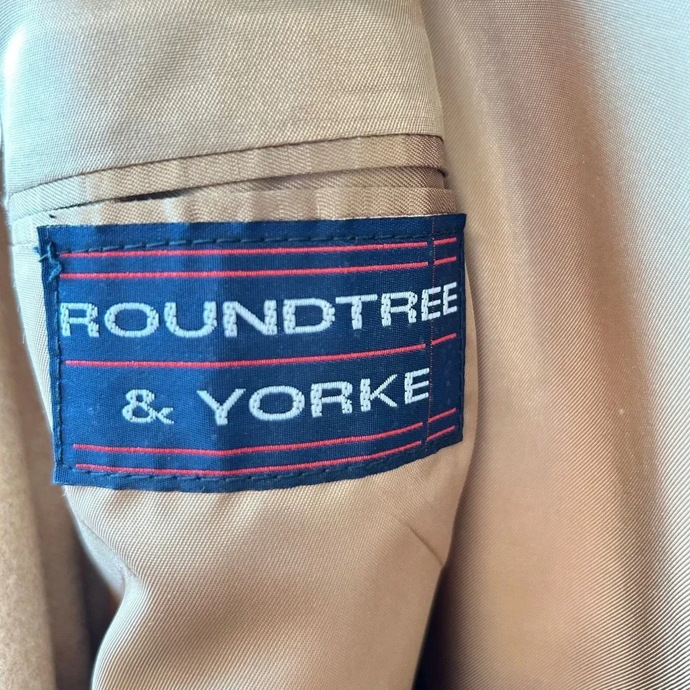 Vintage Roundtree Yorke Camel Hair Blazer Mens Made in USA 2 Button Sport Coat